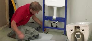 How to install WC fixing frame