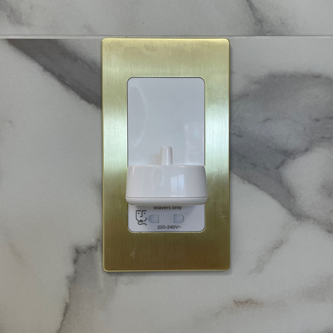 Proovision Brass Toothbrush Charger