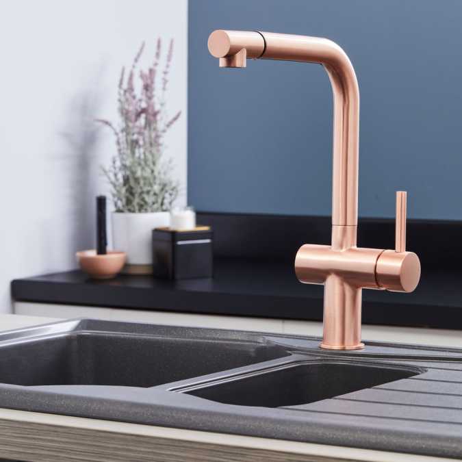 UKB Ingleton Pull Out Kitchen Tap - Copper