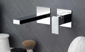 Wall mounted bath filler tap