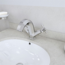 RAK_Washington_Traditional_Mono_Basin_Mixer_Tap_-_Lifestyle.jpg