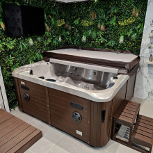 Jaquar Nuovo Spa 2 Seater Out Door Hot Tub